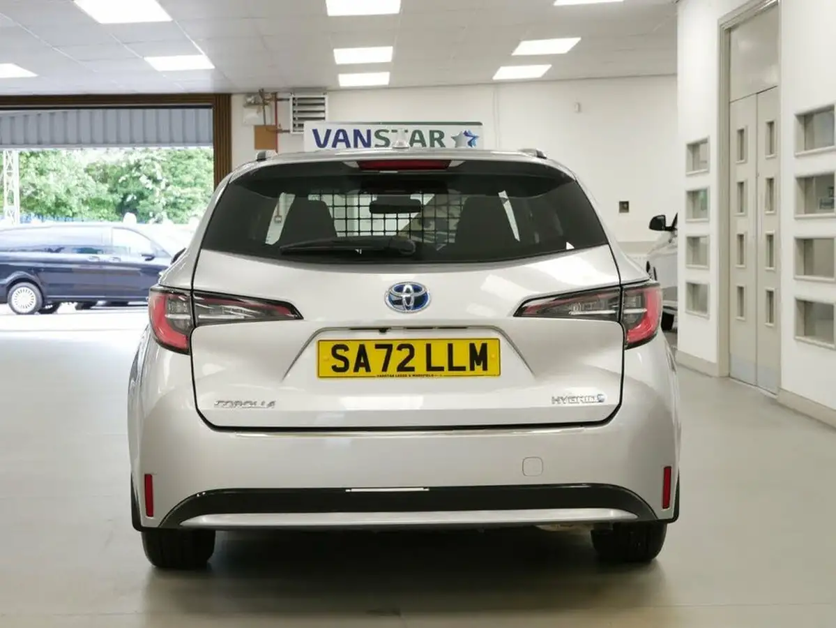 2022-toyota-corolla-18-vvt-i-corolla-commercial-140hpeu6d-big-18