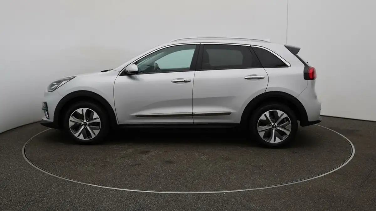 2021-kia-e-niro-ev-4-big-57