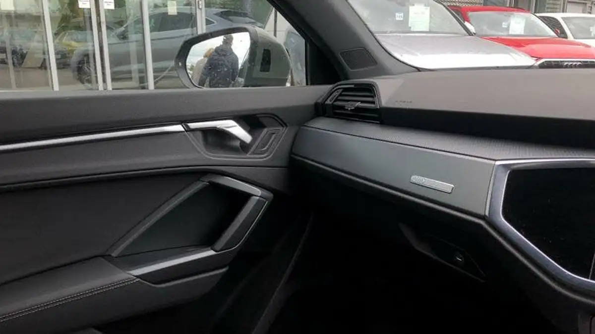 2020-audi-q3-15-35-tfsi-s-line-cod-station-wagon-big-37