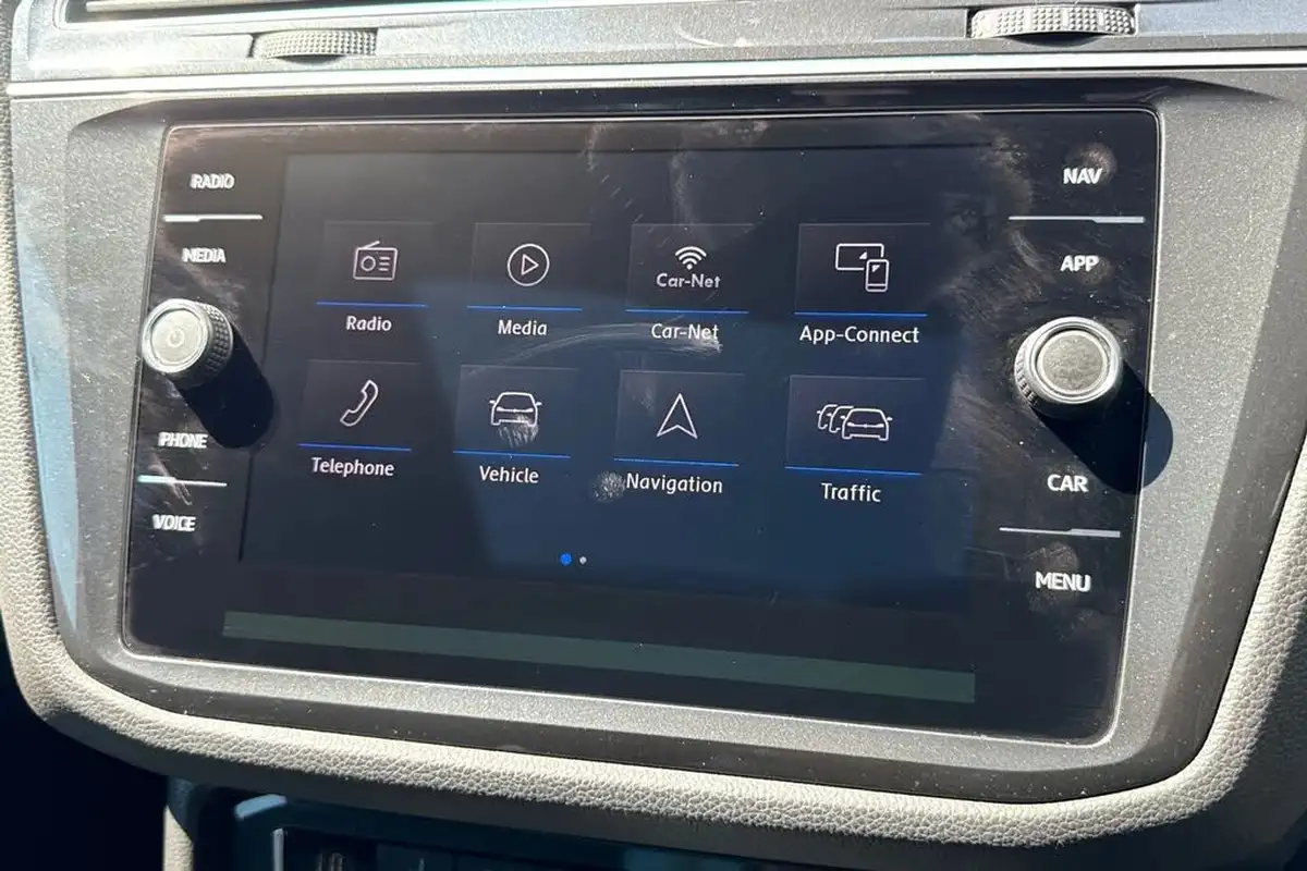 2019-volkswagen-tiguan-20tdi-r-line-tech-190ps-4motion-dsg-big-16