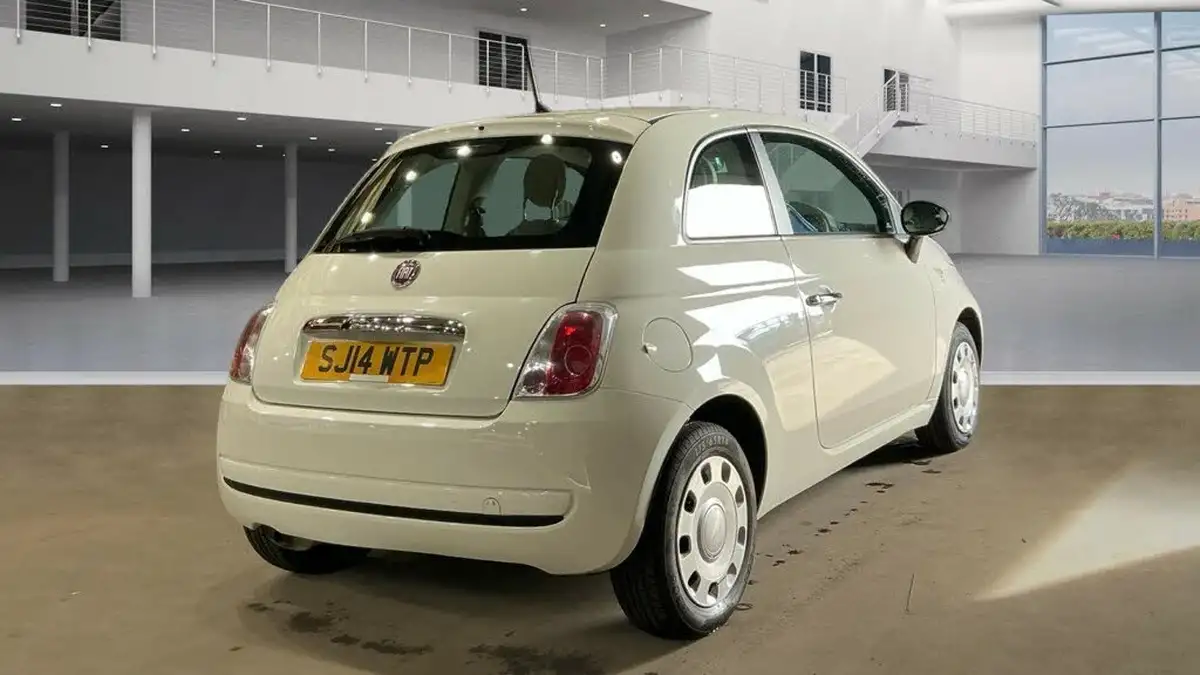 2014-fiat-500-12-pop-big-2