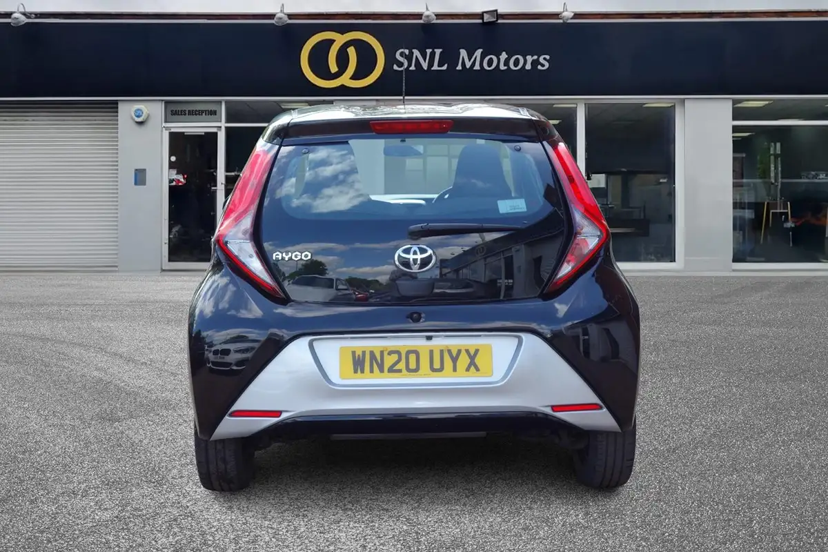 2020-toyota-aygo-10-vvt-i-x-play-big-5
