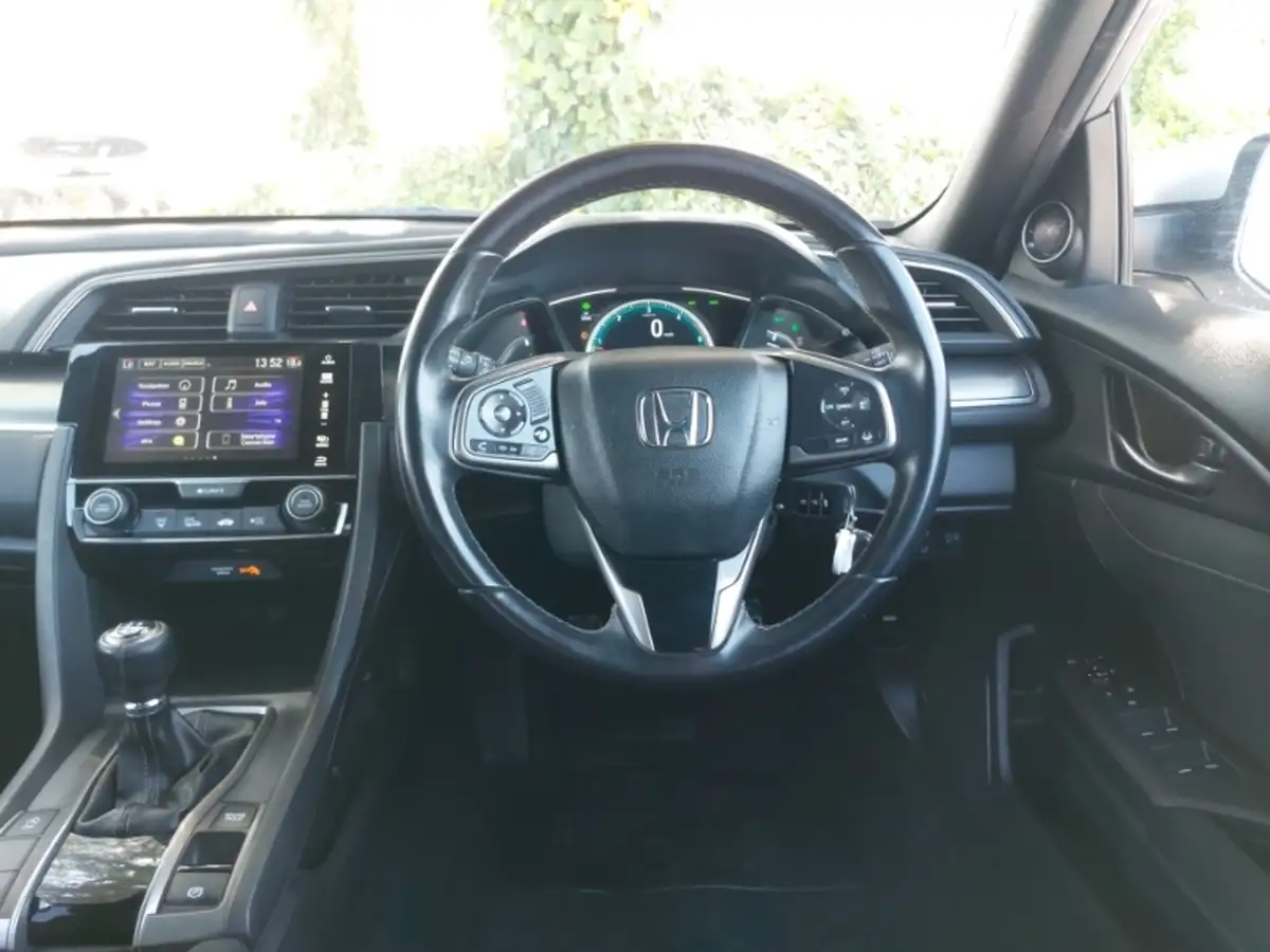 2018-honda-civic-16-i-dtec-sr-hatchback-5d-big-6