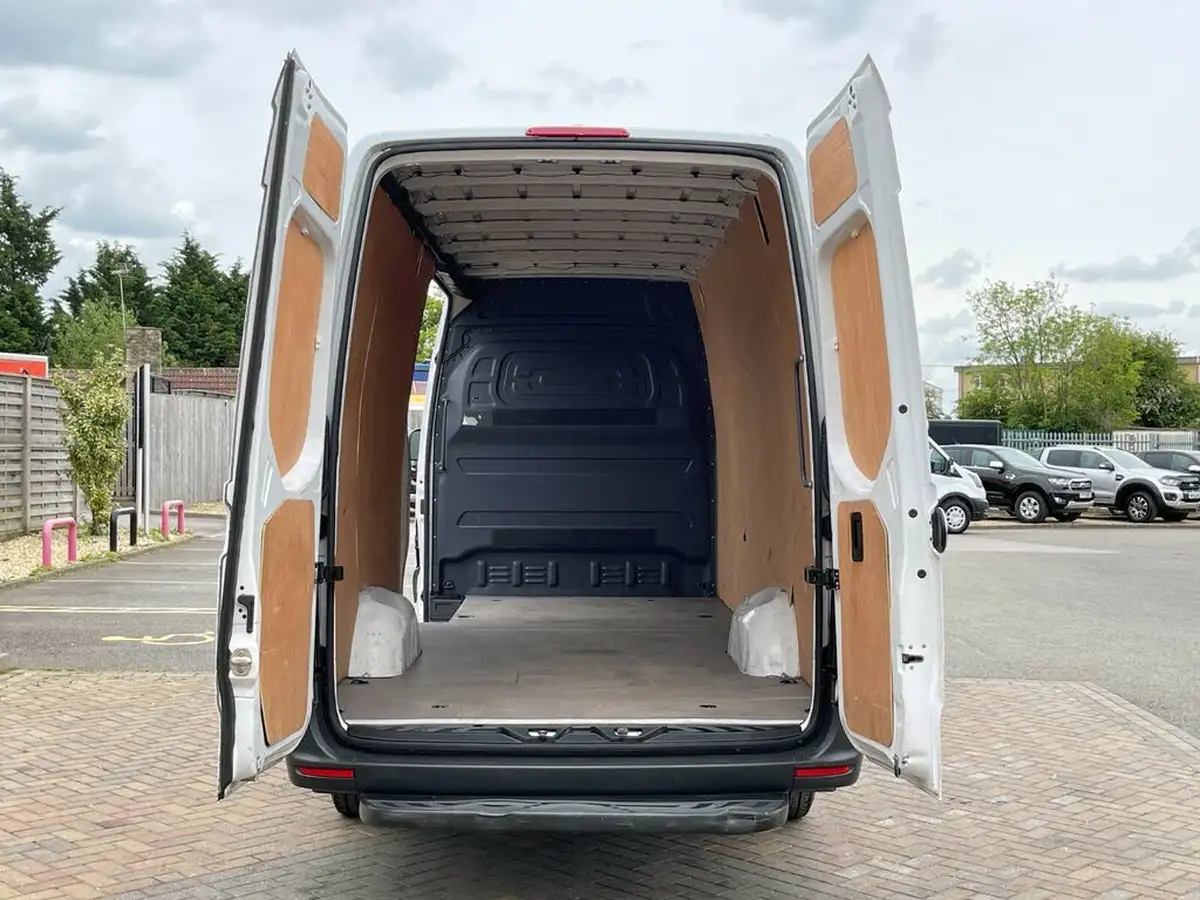 2021-mercedes-benz-sprinter-20cdi-315-l1h1-progressive-150pseu6dt-panel-rwd-eco-gear-360-big-40