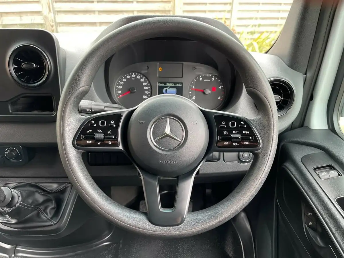 2021-mercedes-benz-sprinter-20cdi-315-l1h1-progressive-150pseu6dt-panel-rwd-eco-gear-360-big-16