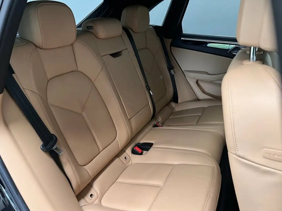 2018-porsche-macan-30-s-big-10
