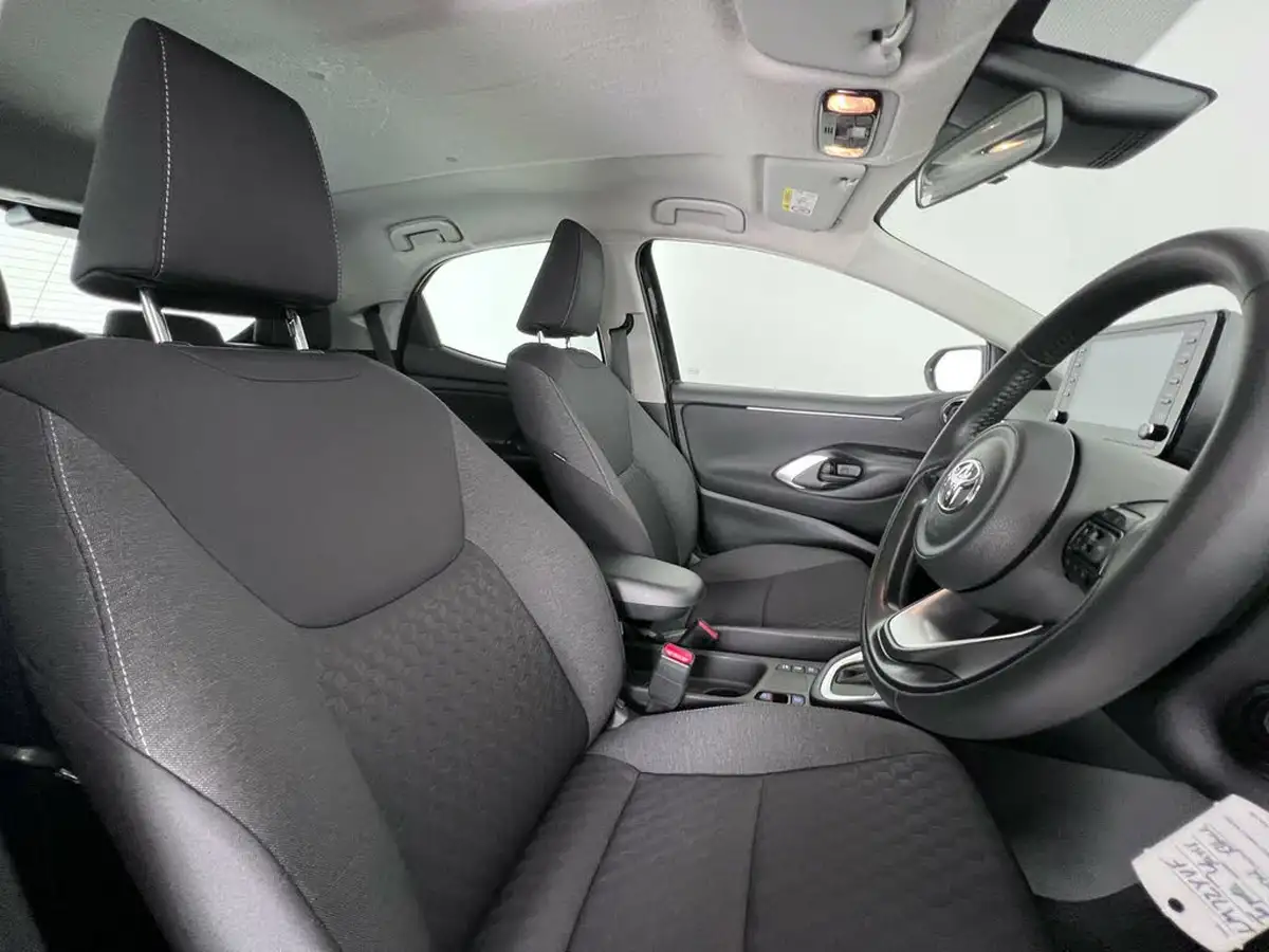 2022-toyota-yaris-15-vvt-i-design-big-13