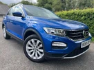 2020-volkswagen-t-roc-15-tsi-se-small-0