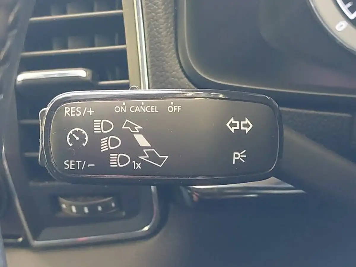 2022-skoda-karoq-15-tsi-se-drive-big-13