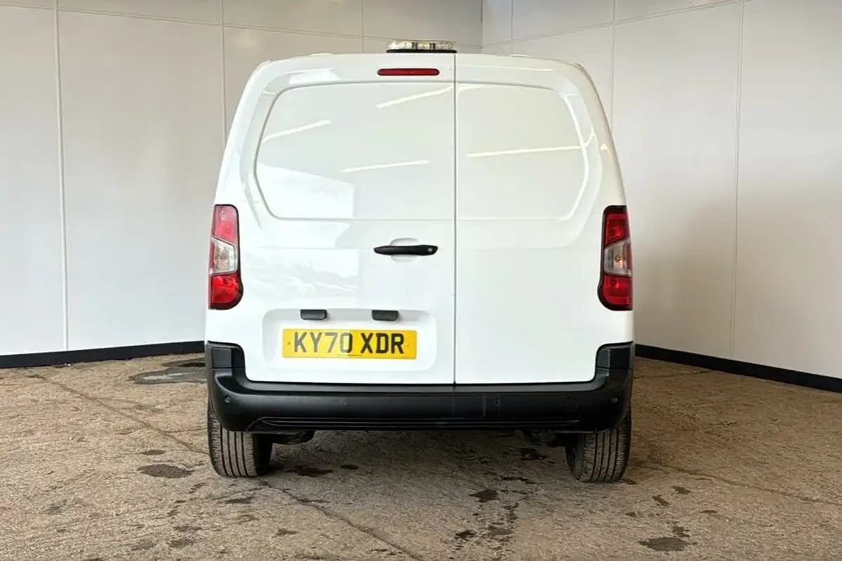 2020-citroen-berlingo-15bluehdi-1000-enterprise-100pseu6dt-e-ss-panel-big-7
