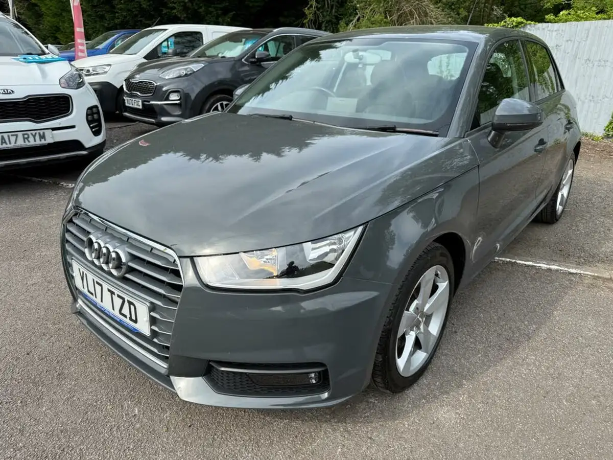 2017-audi-a1-14-tfsi-sportback-5d-big-7