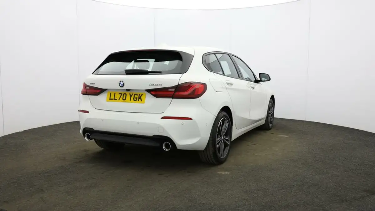2021-bmw-1-series-20td-120d-xdrive-sport-lcp-big-58