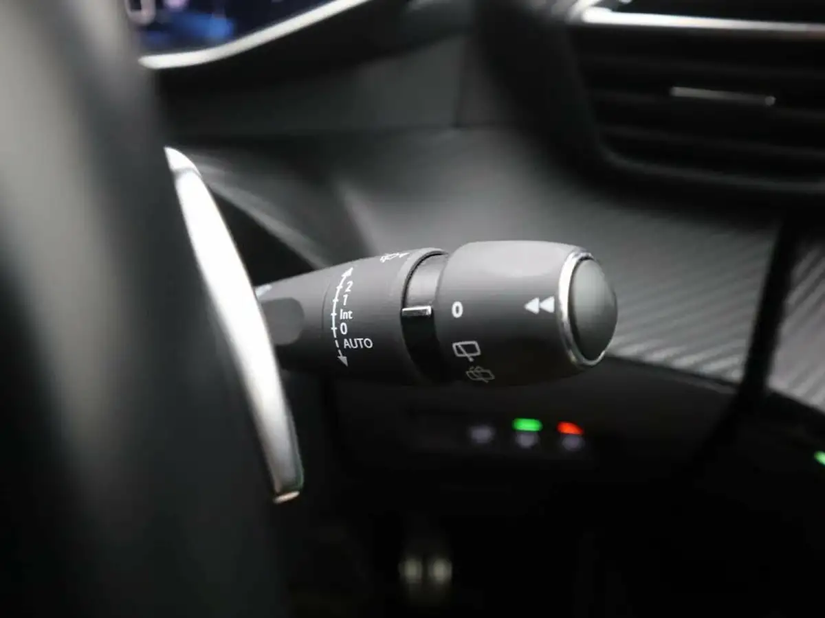 2021-peugeot-2008-suv-12-puretech-gt-premium-130bhp-eat8-big-36