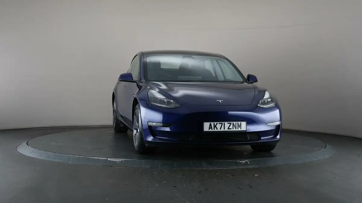 2021-tesla-model-3-e-long-range-awd-big-50