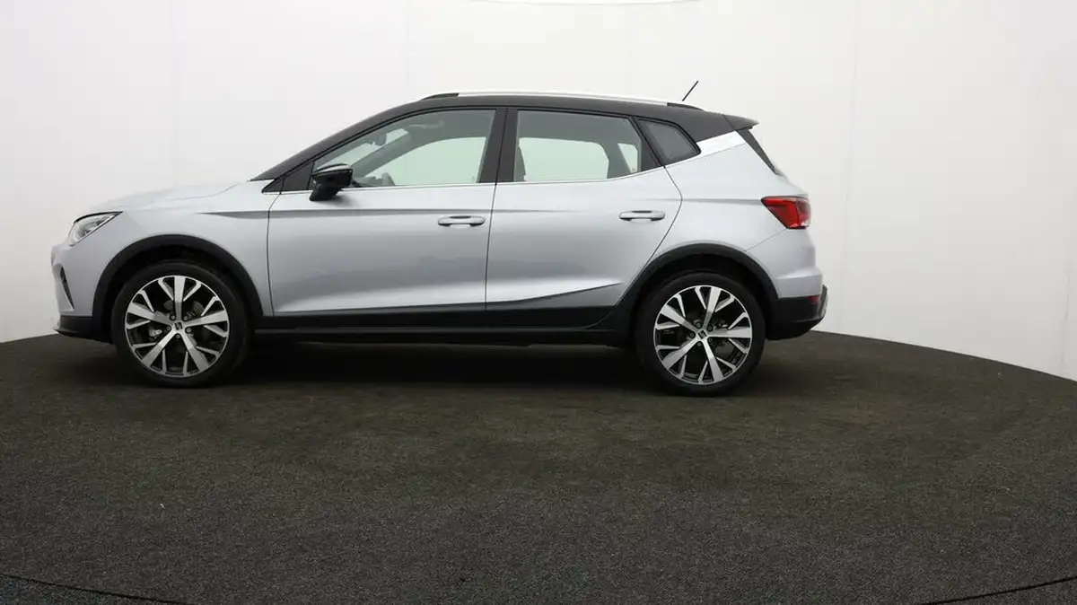 2023-seat-arona-10-tsi-xperience-lux-110ps-big-36