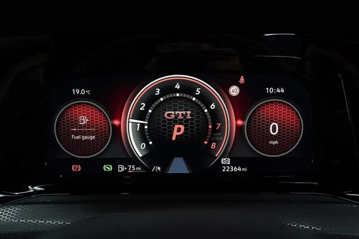 2021-volkswagen-golf-20-tsi-gti-clubsport-big-14