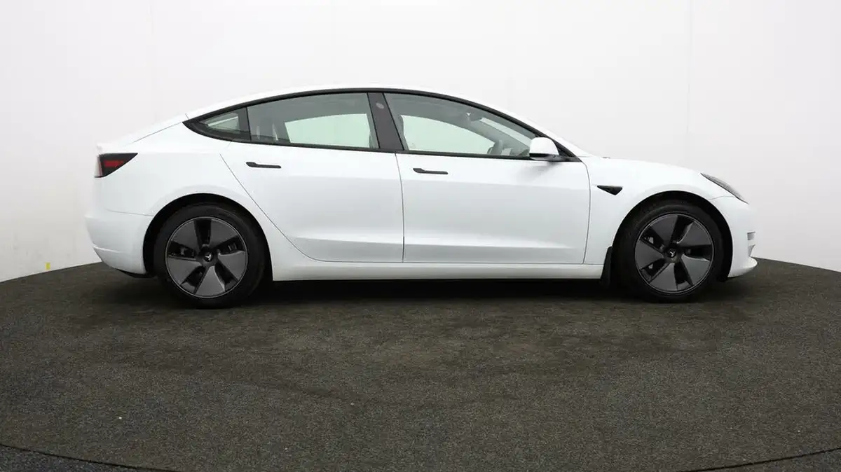 2021-tesla-model-3-e-long-range-4x4-big-39