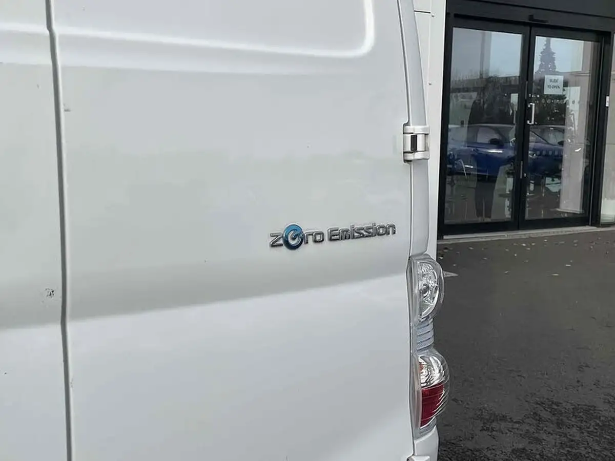 2021-nissan-env200-e-visia-panel-van-auto-big-14