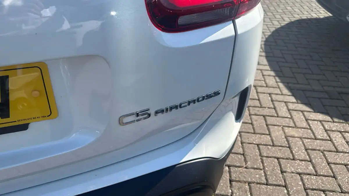 2021-citroen-c5-aircross-12-puretech-flair-plus-eat8-big-27