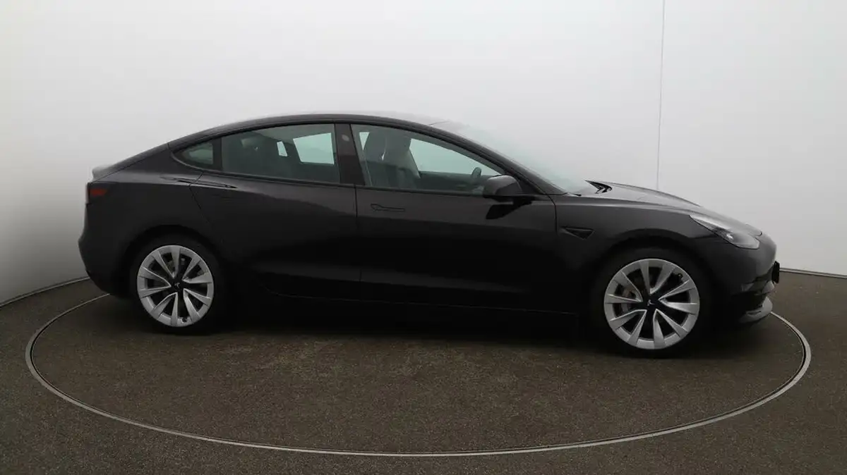 2021-tesla-model-3-e-long-range-4x4-big-46