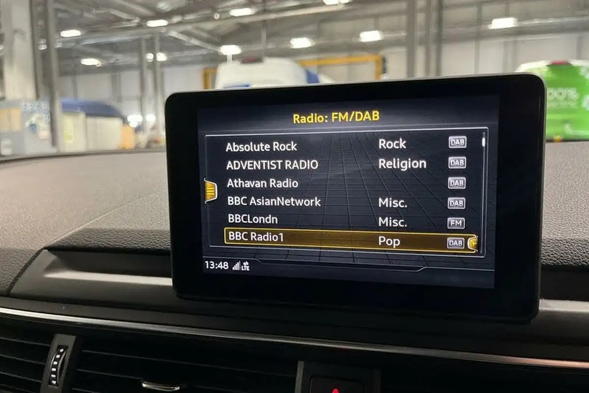 2018-audi-a4-14-tfsi-black-edition-big-29