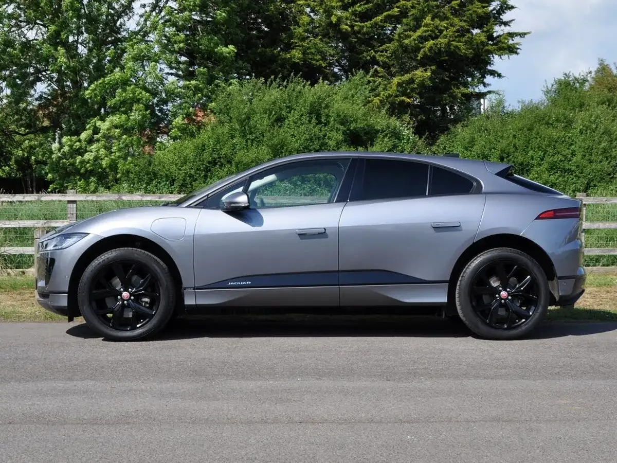 2021-jaguar-i-pace-ev400-hse-big-43