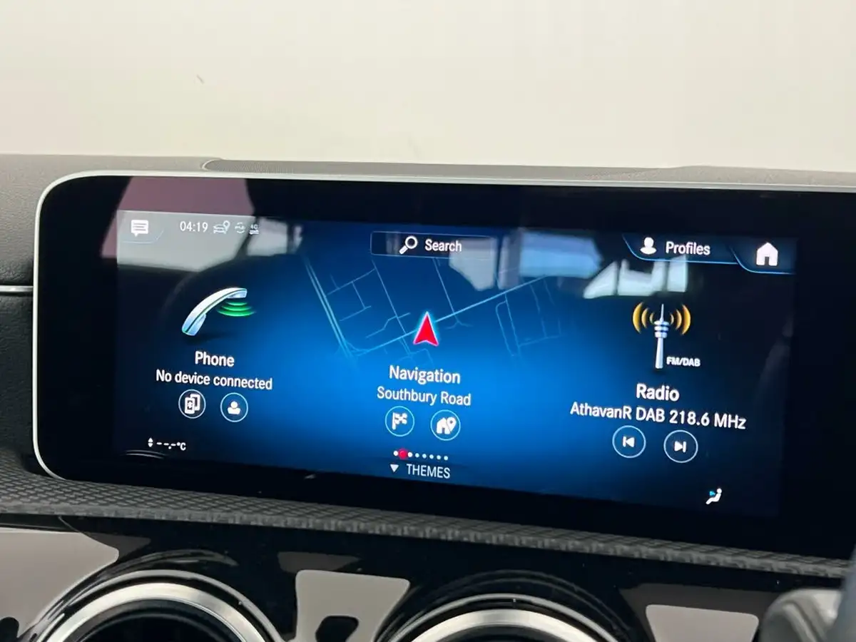 2019-mercedes-benz-a-class-13-a180-se-executive-7g-dct-big-26