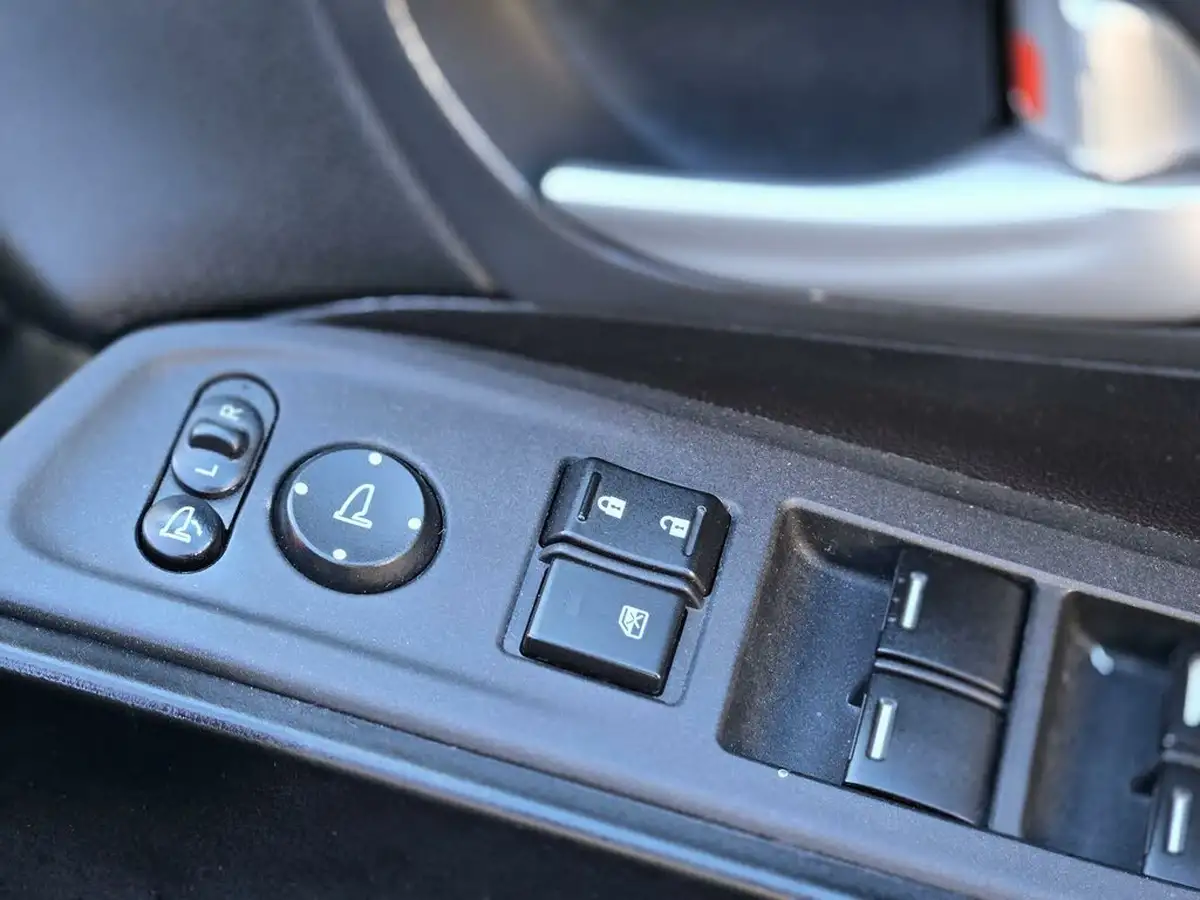 2012-honda-civic-18-ex-auto-big-39