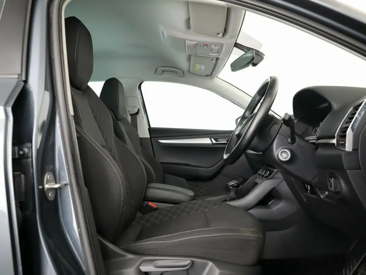 2021-skoda-karoq-15-tsi-se-technology-dsg-big-17