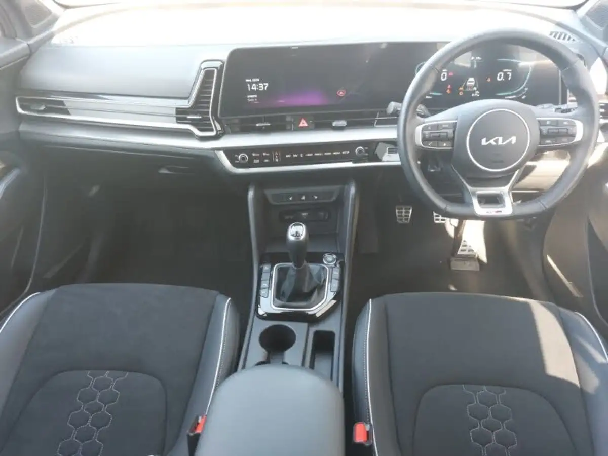 2024-kia-sportage-16-t-gdi-gt-line-157bhp-48v-big-2