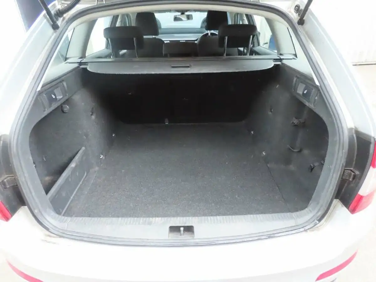 2016-skoda-octavia-10-tsi-se-estate-big-6