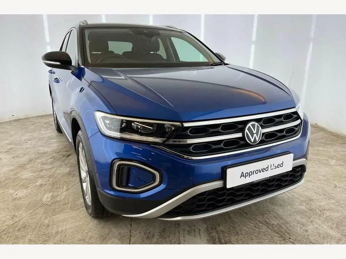 2024-volkswagen-t-roc-15-tsi-style-hatchback-5d-dsg-big-9