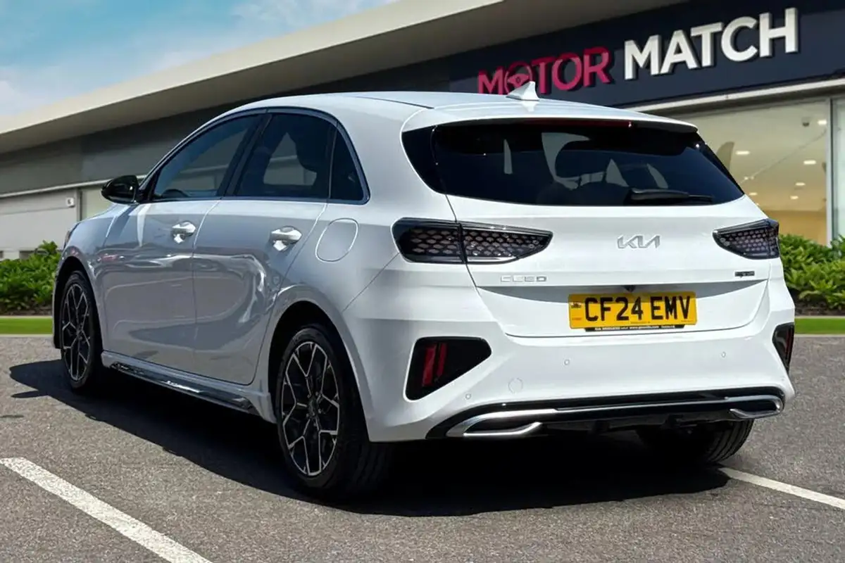2024-kia-ceed-15-t-gdi-gt-line-138bhp-big-1
