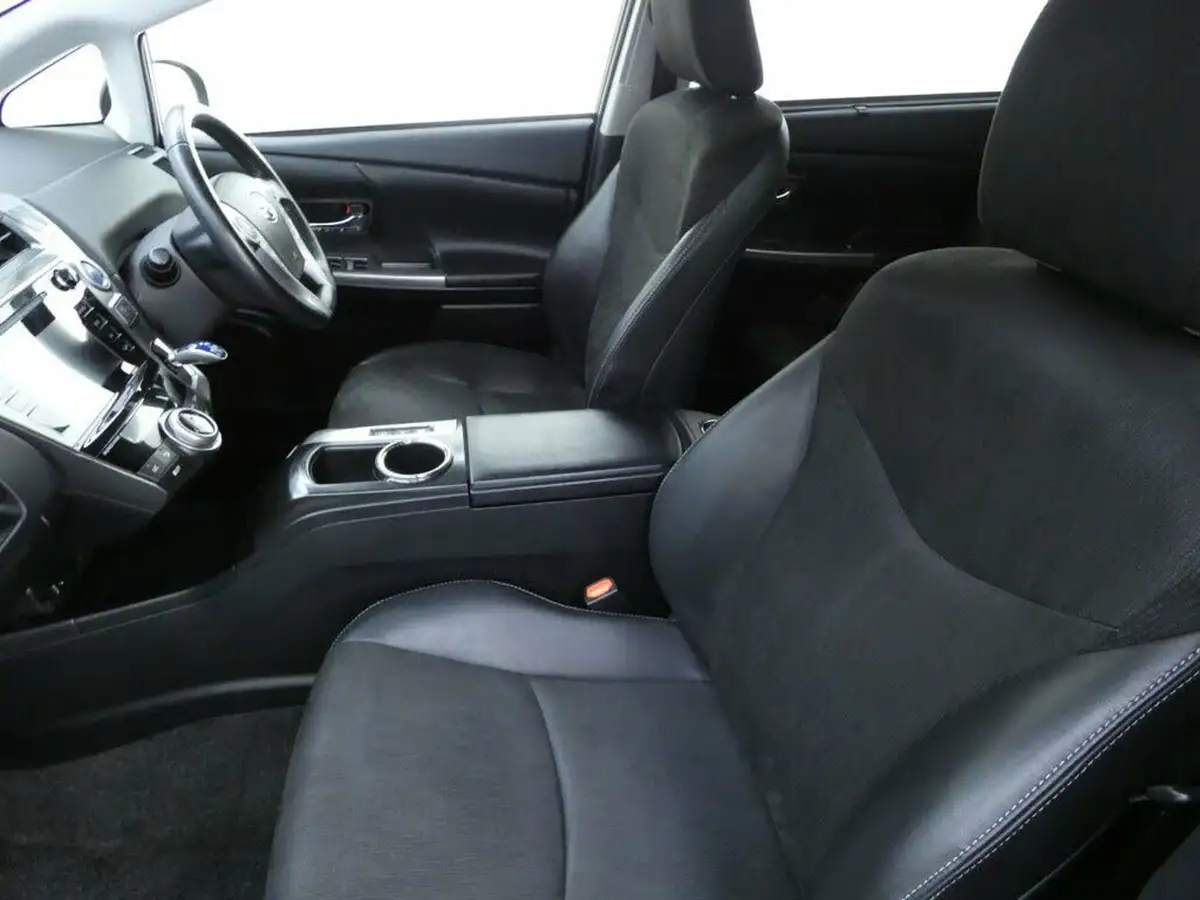 2019-toyota-prius-18-vvt-i-excel-big-21