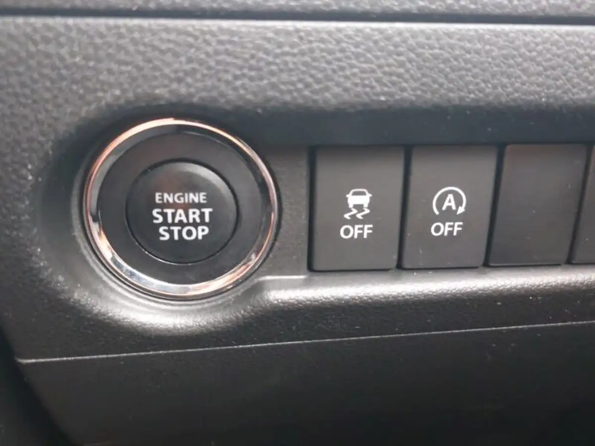2022-suzuki-ignis-12-dualjet-sz5-big-14