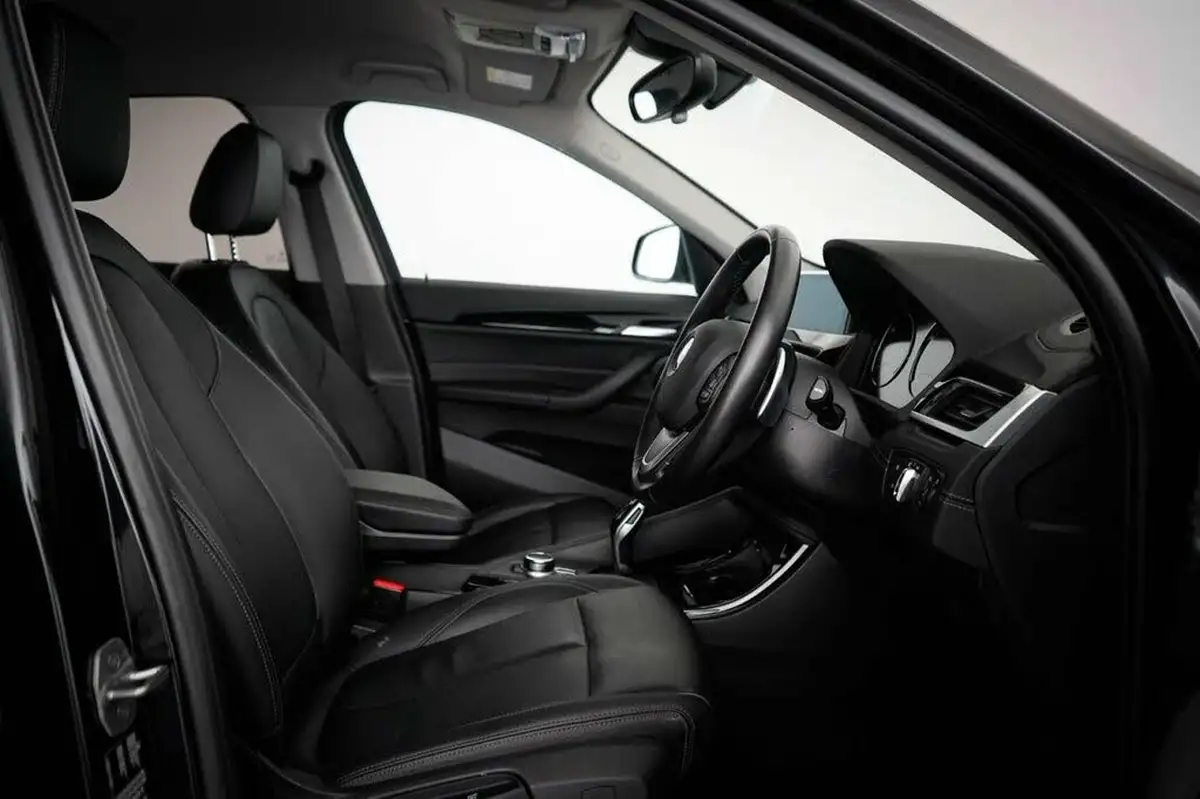 2022-bmw-x1-20-xdrive20i-xline-big-18