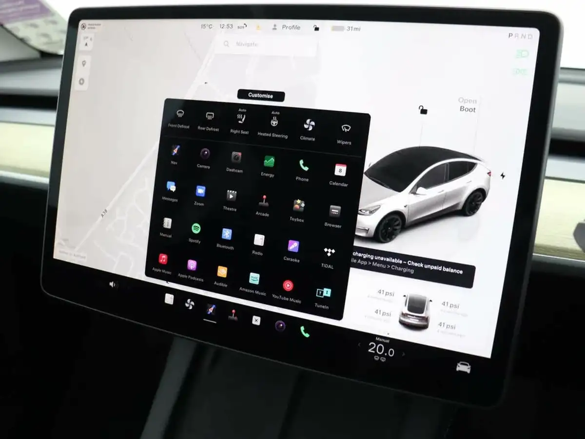 2023-tesla-model-y-e-rwd-big-15