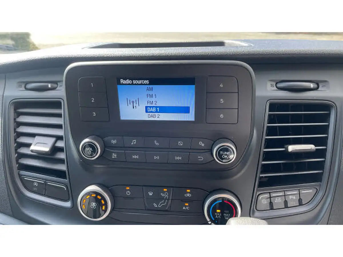 2024-ford-transit-big-30