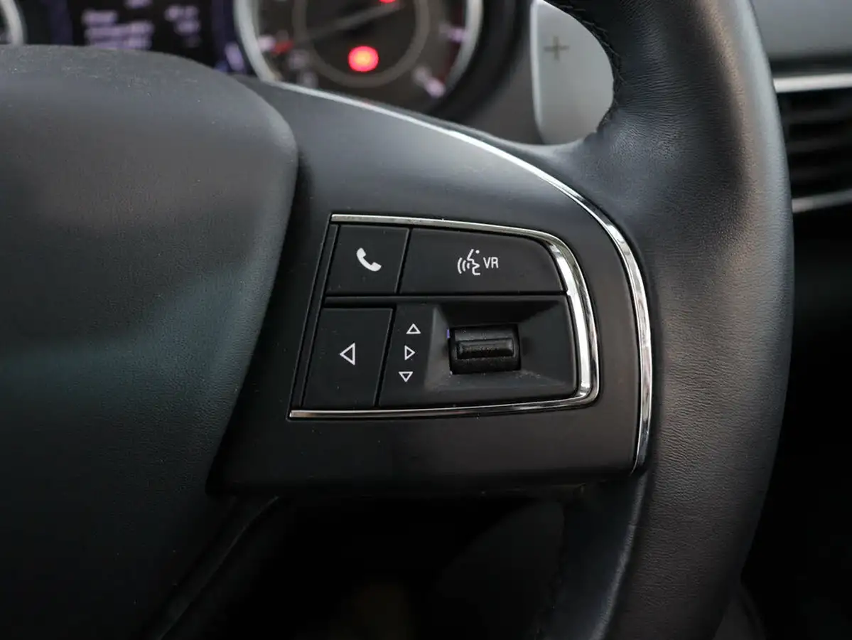 2021-maserati-levante-20-gt-big-37