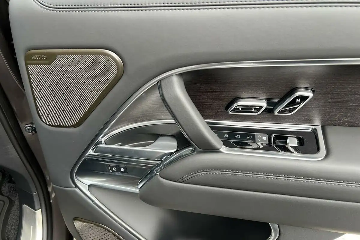 2024-land-rover-range-rover-30-p400-autobiography-lwb-big-45