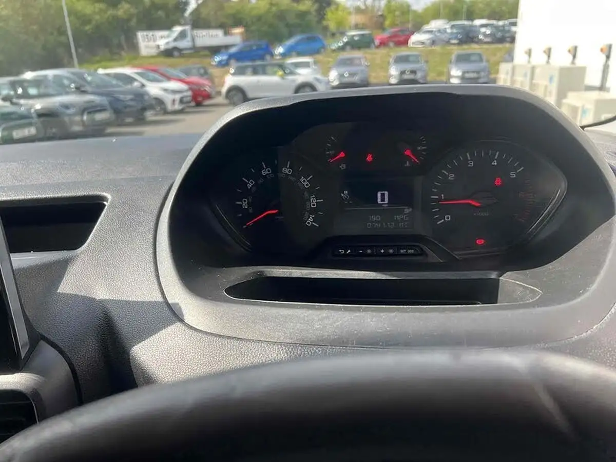 2021-peugeot-partner-15-bluehdi-1000-professional-100ps-eu6dt-panel-big-29