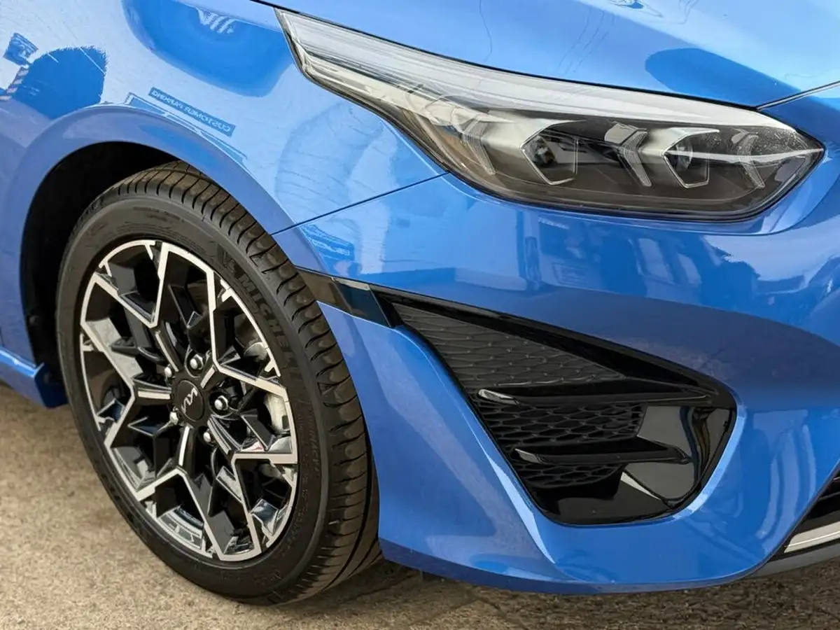 2023-kia-ceed-15-t-gdi-gt-line-158bhp-big-13