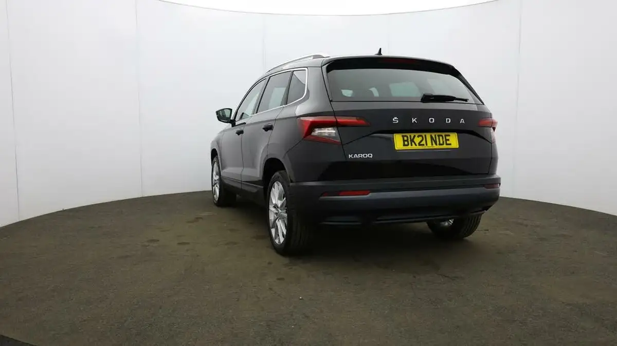 2021-skoda-karoq-15-tsi-se-l-dsg-big-31