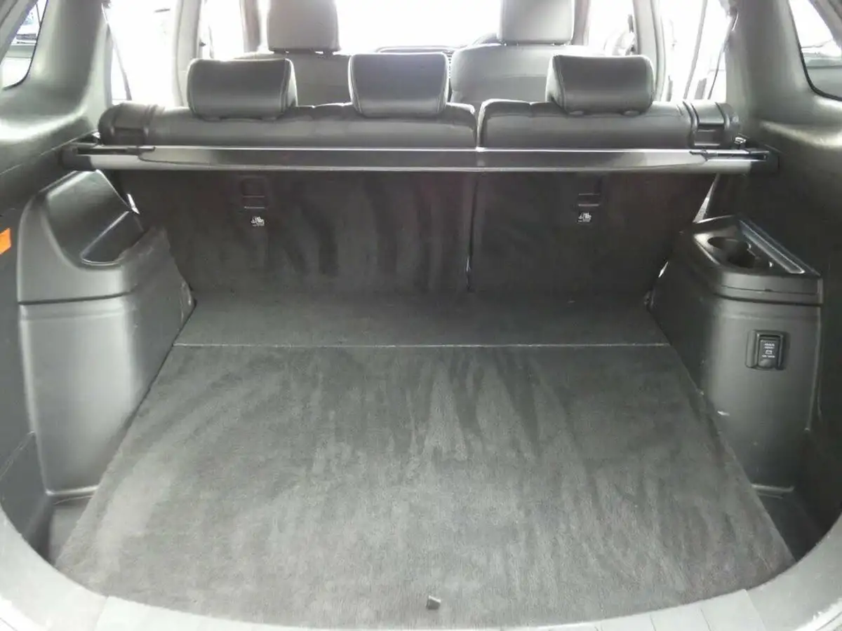 2021-mitsubishi-outlander-24-dynamic-safety-phev-big-57