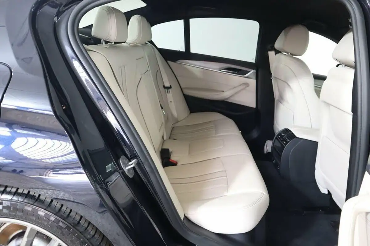 2019-bmw-5-series-20td-520d-m-sport-188bhp-xdrive-plus-pack-saloon-4d-big-14