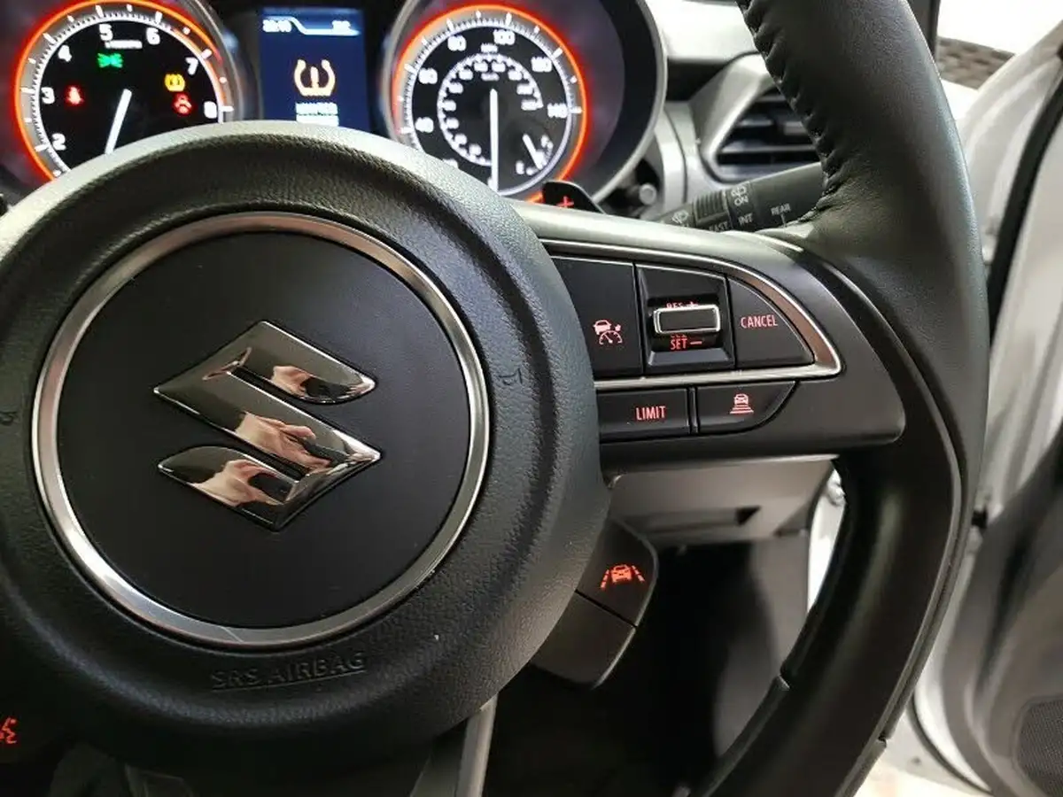 2024-suzuki-swift-12-dualjet-sz5-big-14