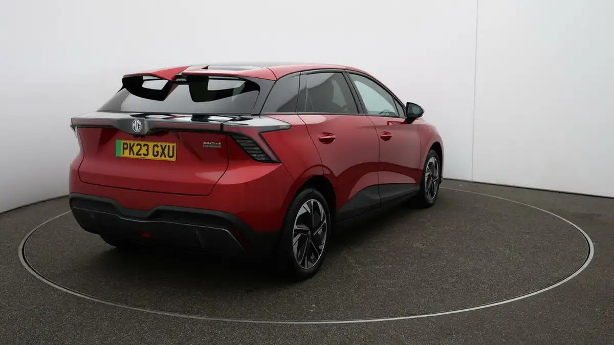2023-mg-mg4-e-trophy-ev-203ps-long-big-54