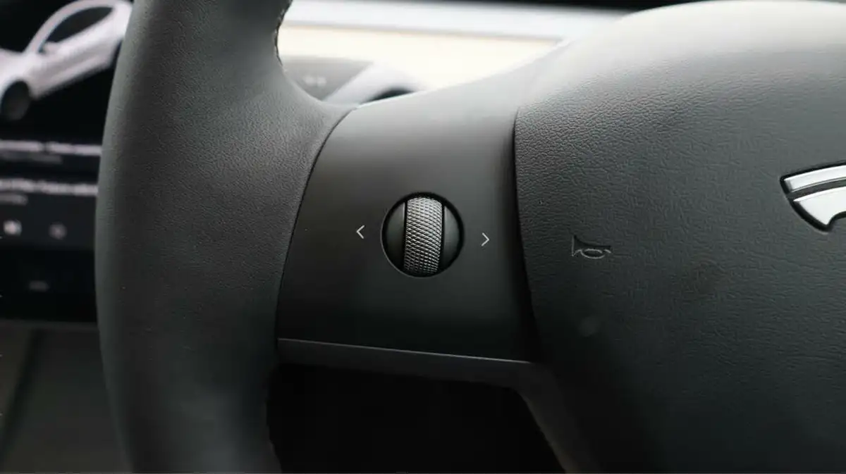 2021-tesla-model-3-e-long-range-4x4-big-23