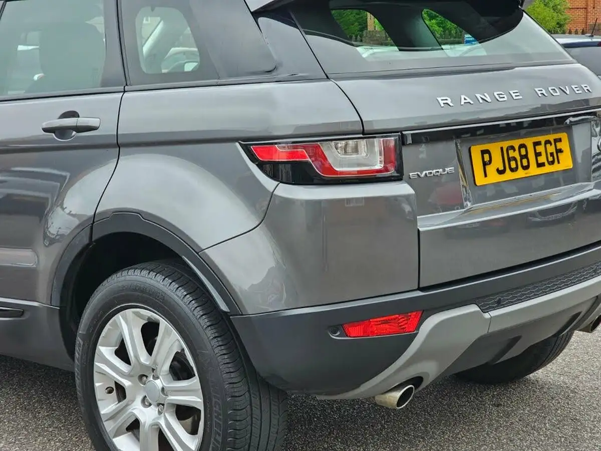 2018-land-rover-range-rover-evoque-20td4-se-tech-hatchback-5d-auto-big-43