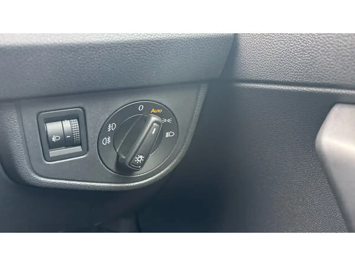 2024-volkswagen-polo-10-tsi-r-line-115ps-dsg-big-31